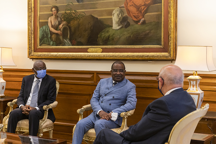 Apresentação de Cumprimentos pelo Presidente da Assembleia Nacional de